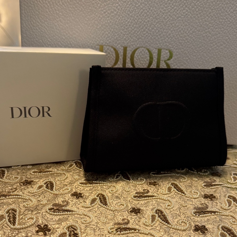 ❤️ Dior Black Women's makeup 💄 bag ❤️